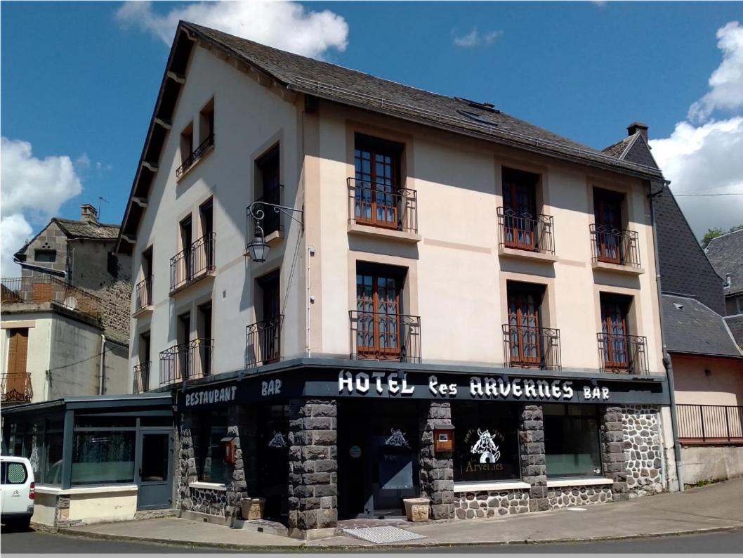 Les Arvernes Rochefort-Montagne Exteriör bild